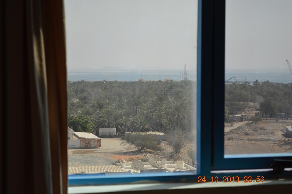 פוג'יירה Raynor Hotel Apartments חדר תמונה