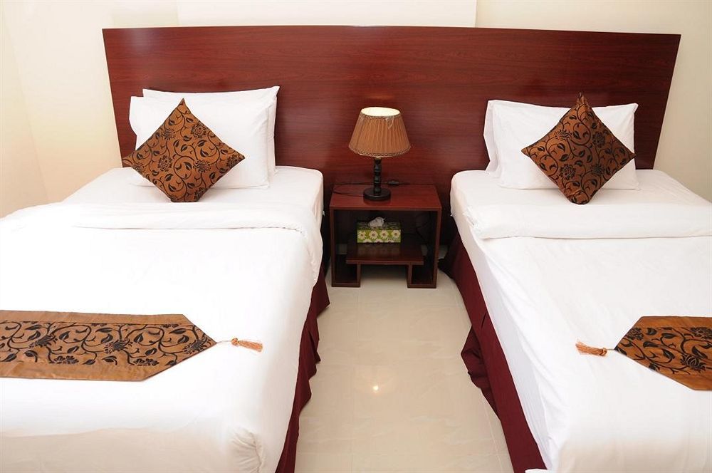 פוג'יירה Raynor Hotel Apartments מראה חיצוני תמונה